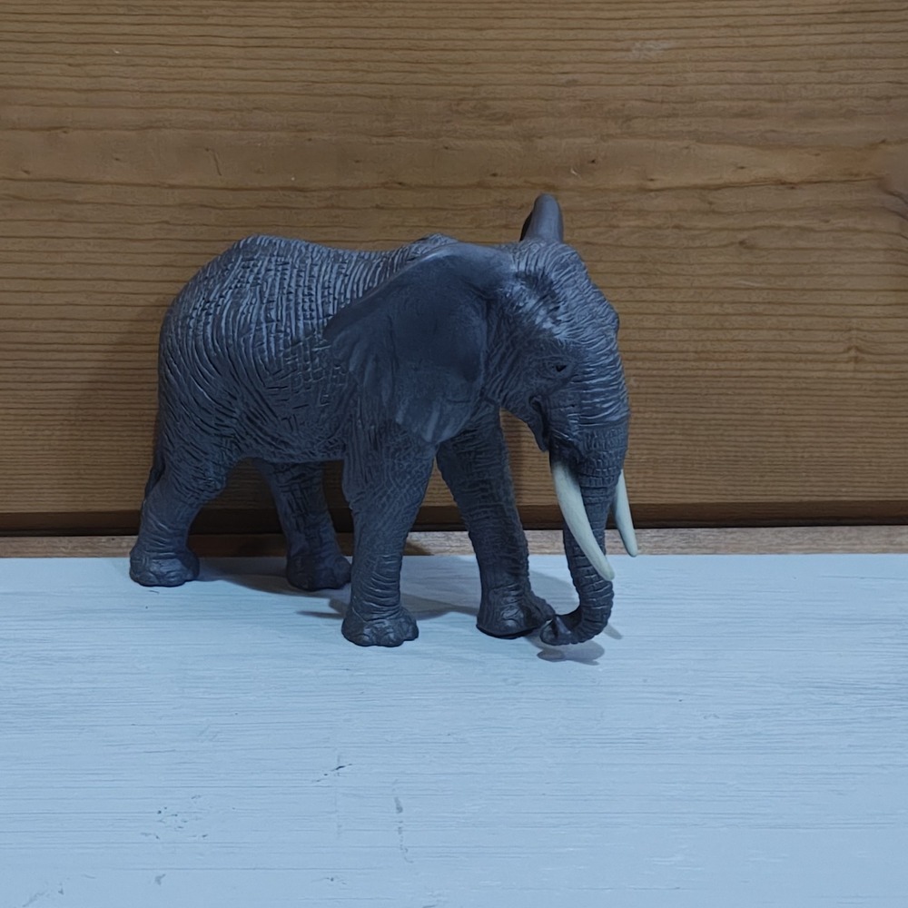 Mojo African Elephant Figure 2015 5" ZA1